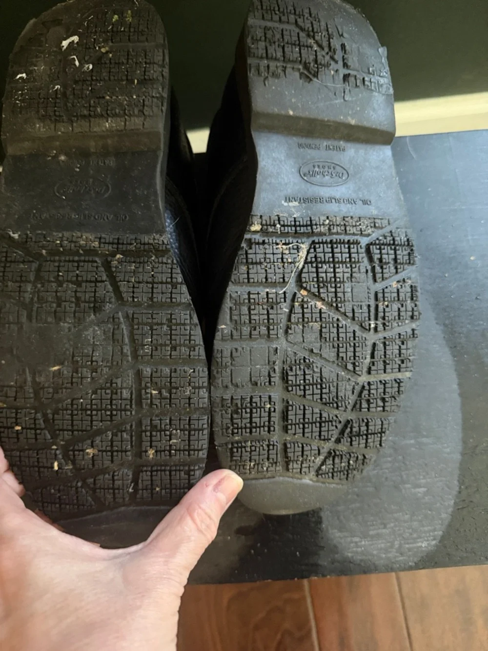 Dr. Scholl's‎ Black Leather Lace-Up Oxfords with Teal Insole Slip Resistant